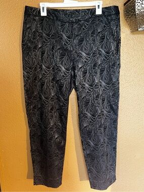 Textured Black & Charcoal Patterned Cropped Pants